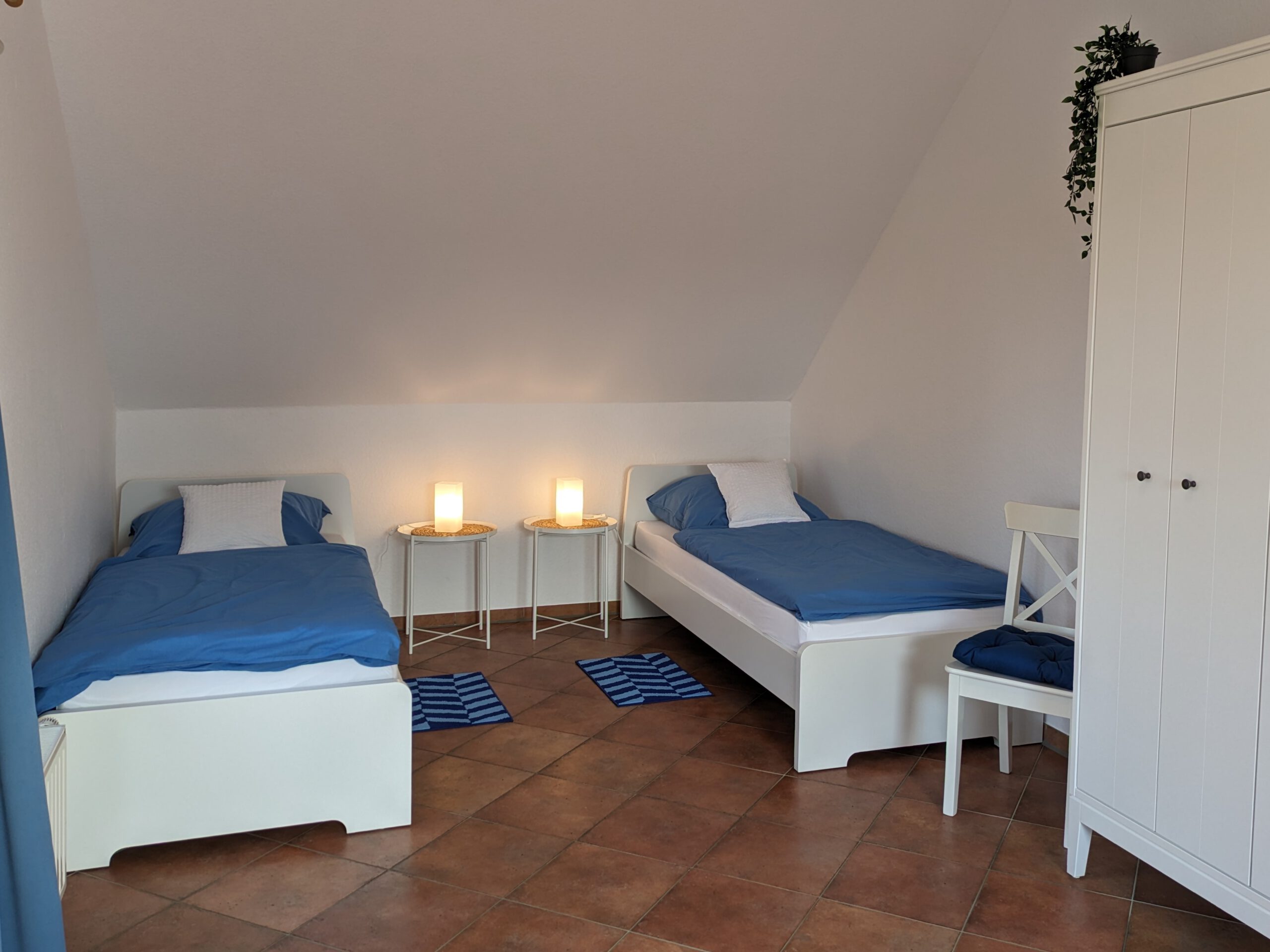 Schlafzimmer 2 Betten