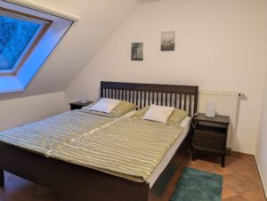 Ahornwohnung Bett